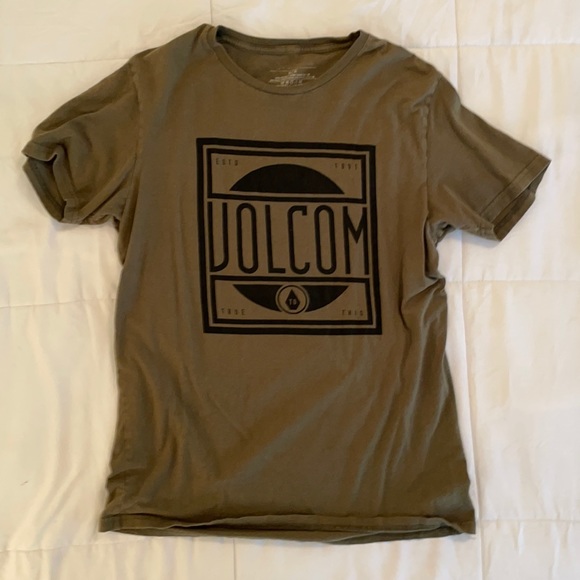 Men’s Volcom Fitted Tee - Medium - Picture 1 of 3